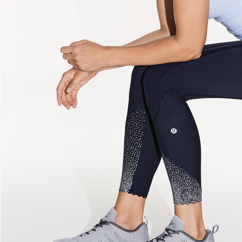Lululemon Tight Stuff Tight 25” in Navy